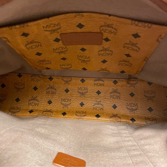 ⭐️COA⭐️MCM Large COGNAC VISETOS Zip Around Dome Tote 💯Authentic - Picture 7 of 9